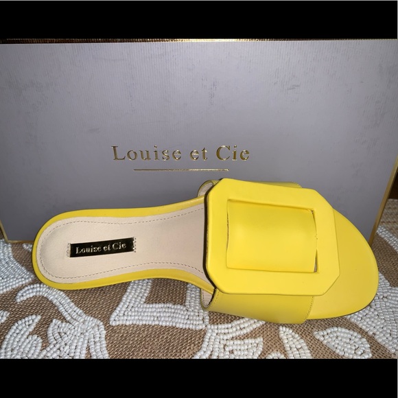 NIB Louise et Cie ‘Ailani’ Yellow Sandal 6 - Picture 4 of 8